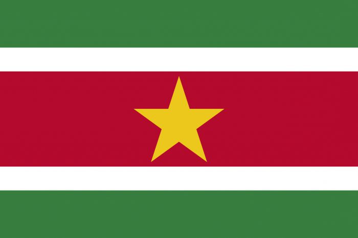 Bandiera verde, bianca, rossa orizzontalmente